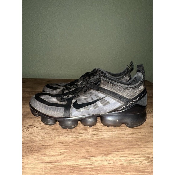 Nike Air Vapormax 2019 Ghost Black Sneakers AJ2616-001 Size 8 Women's - Picture 5 of 9